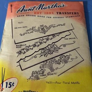 Vintage Aunt Martha's 9631 Four Floral Motifs hot iron embroidery transfers